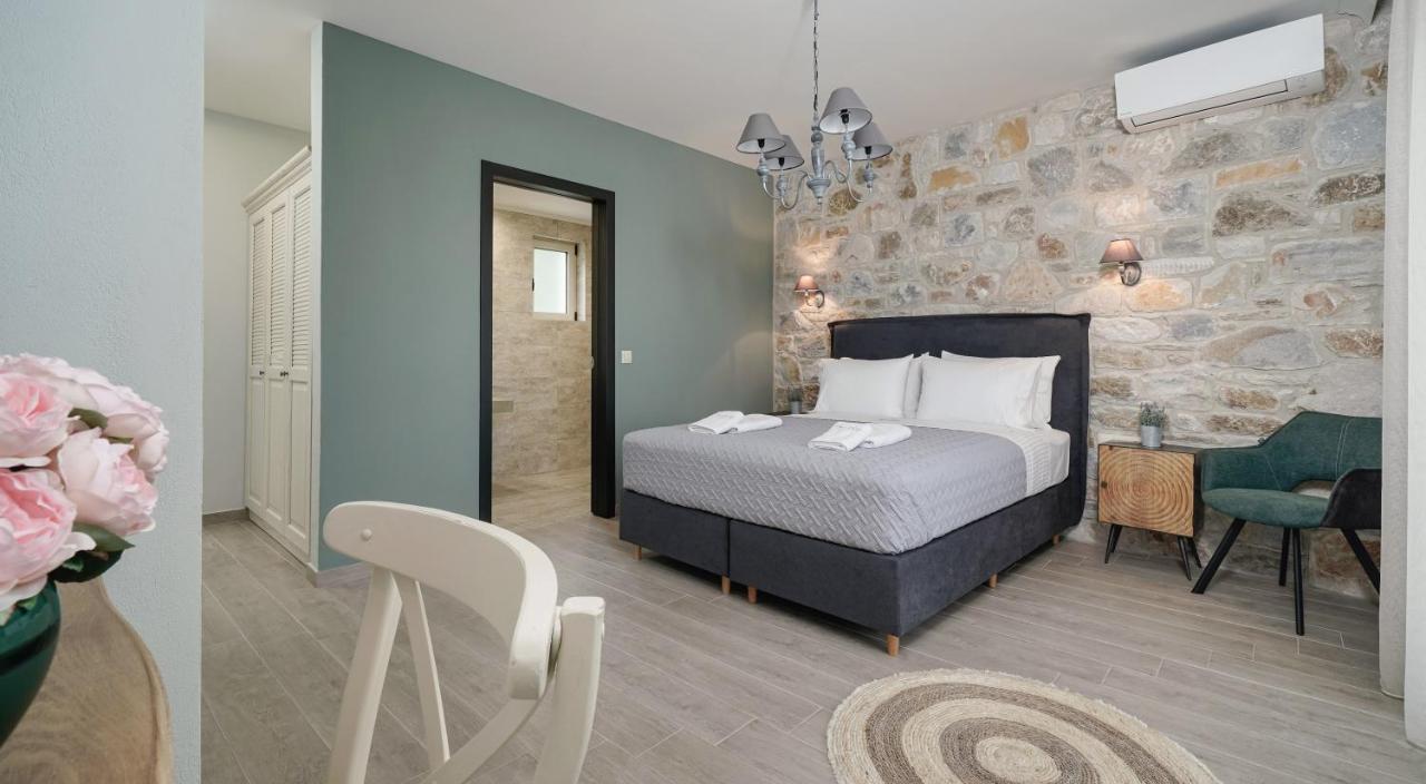 Mon Avis Boutique Hotel Chrisi Ammoudia Esterno foto