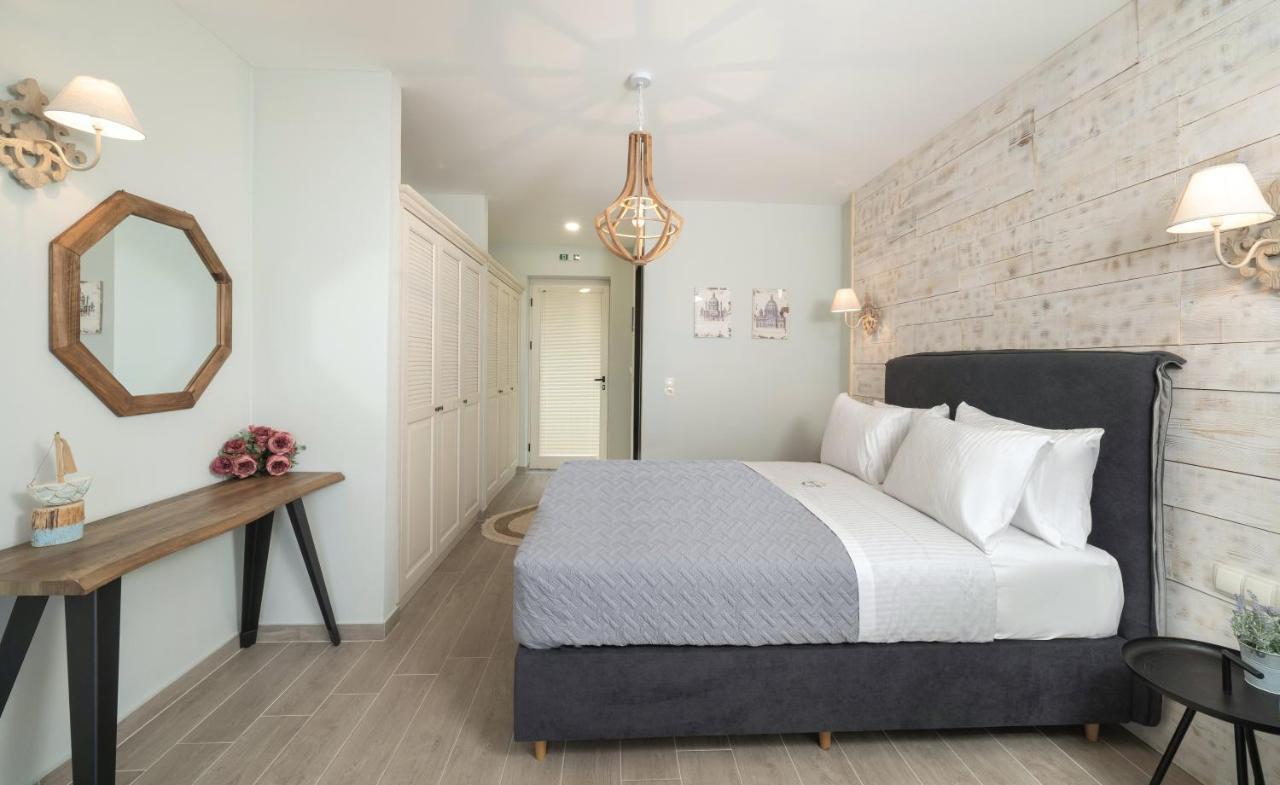 Mon Avis Boutique Hotel Chrisi Ammoudia Esterno foto