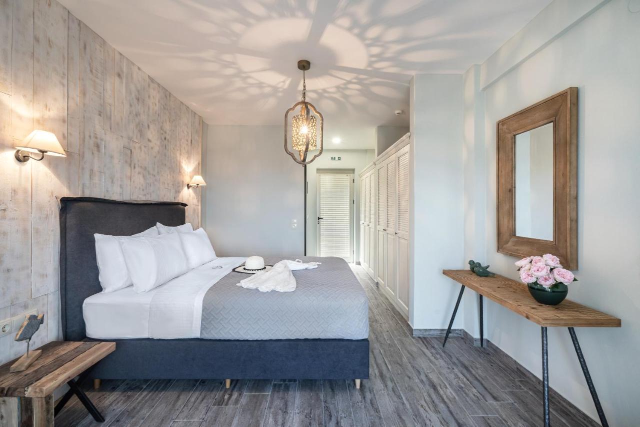 Mon Avis Boutique Hotel Chrisi Ammoudia Esterno foto