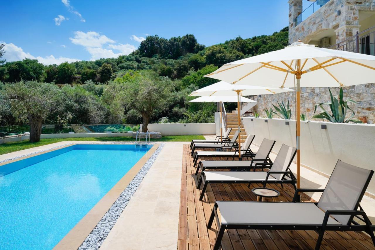 Mon Avis Boutique Hotel Chrisi Ammoudia Esterno foto