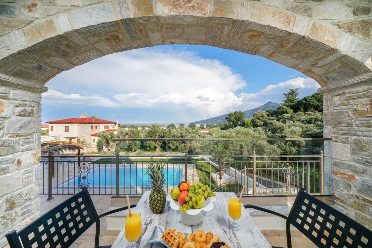 Mon Avis Boutique Hotel Chrisi Ammoudia Esterno foto